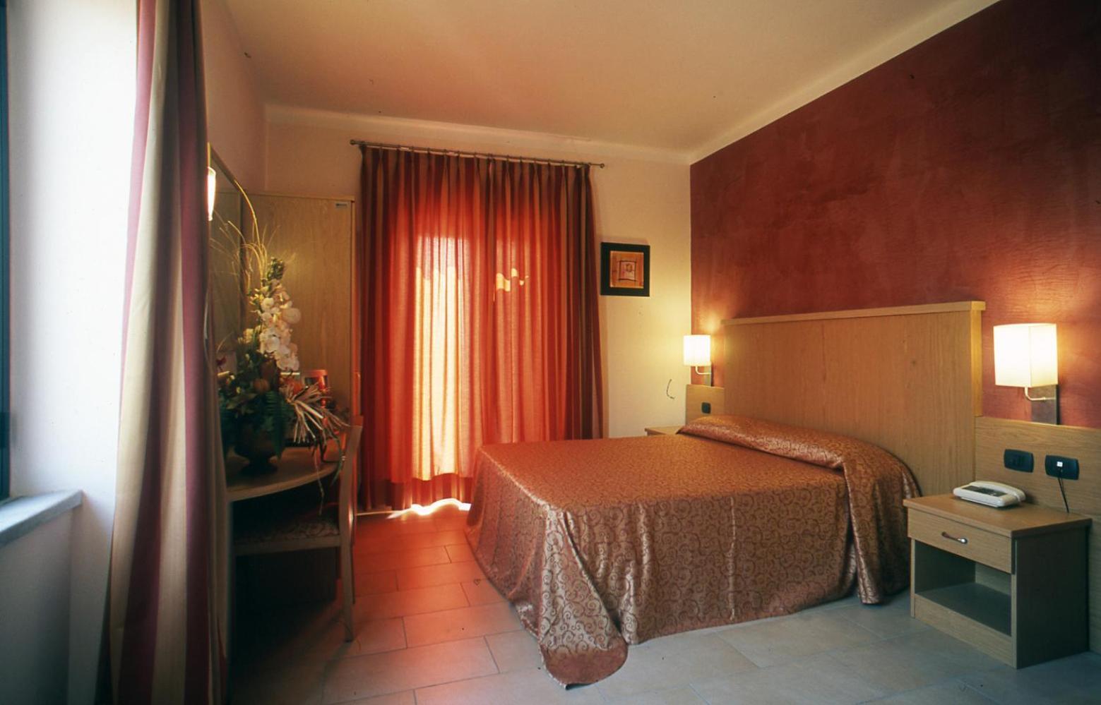 Hotel Tenda Rossa Marina Di Carrara Luaran gambar