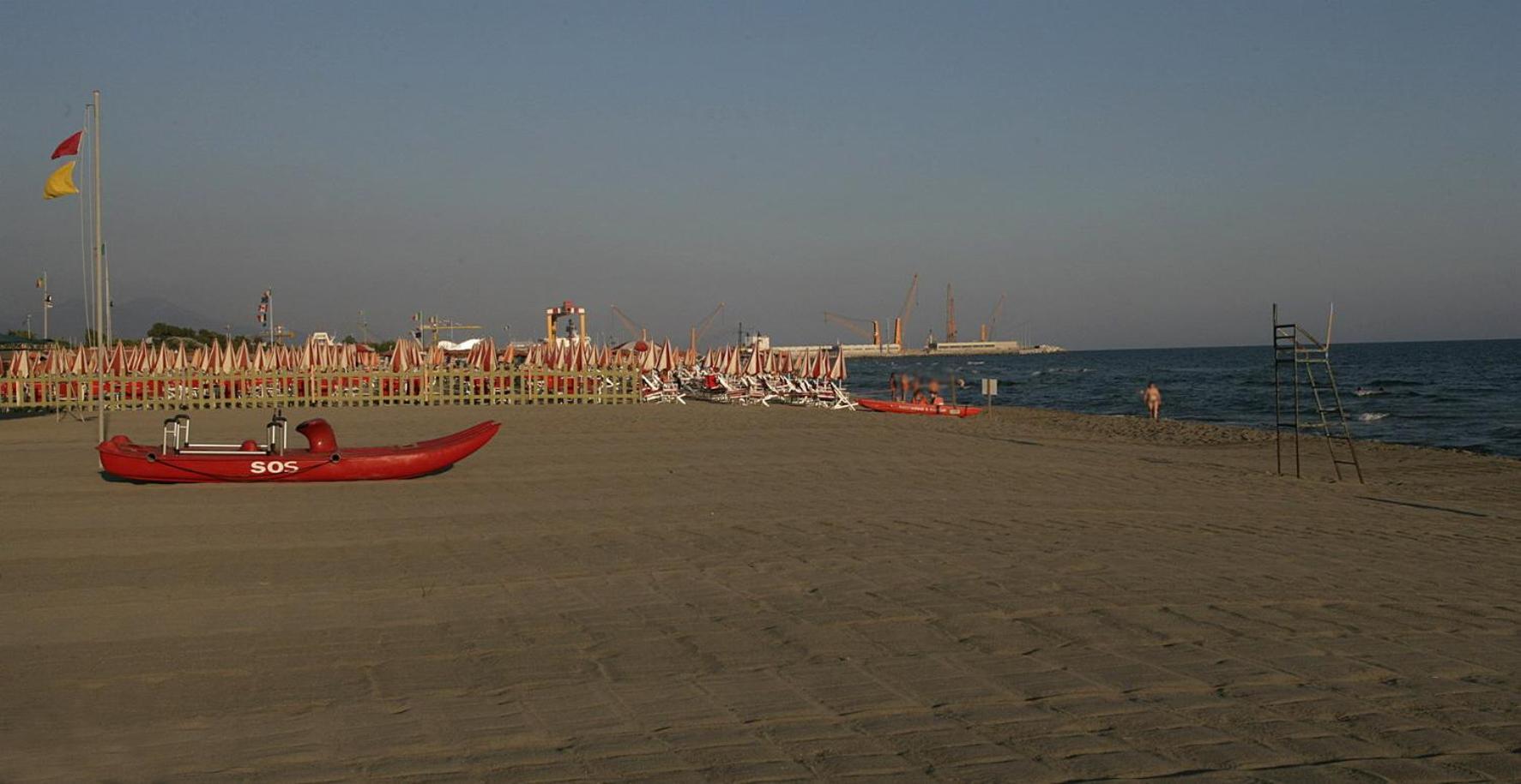 Hotel Tenda Rossa Marina Di Carrara Luaran gambar