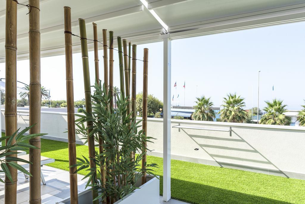 Hotel Tenda Rossa Marina Di Carrara Luaran gambar